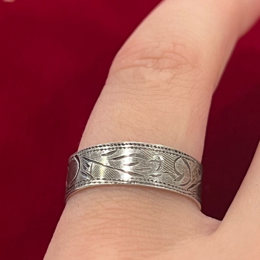 Vintage sterling silver circle ring
